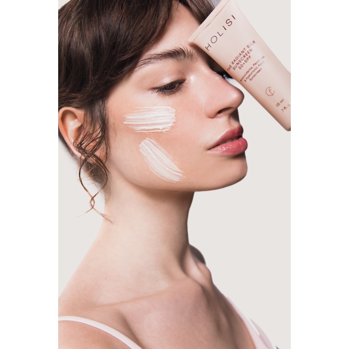 Radiant Silk Holisi SPF50+ Hidratante y Antioxidante | Farmacia Lisboa