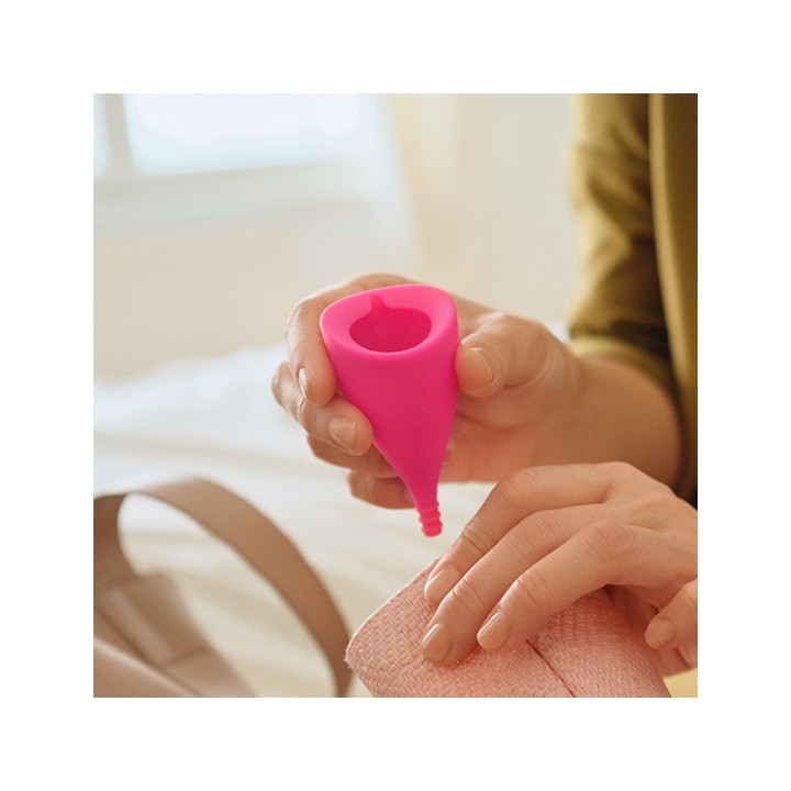 Lily Cup B – Flujo intenso y cérvix alto | Farmacia Lisboa