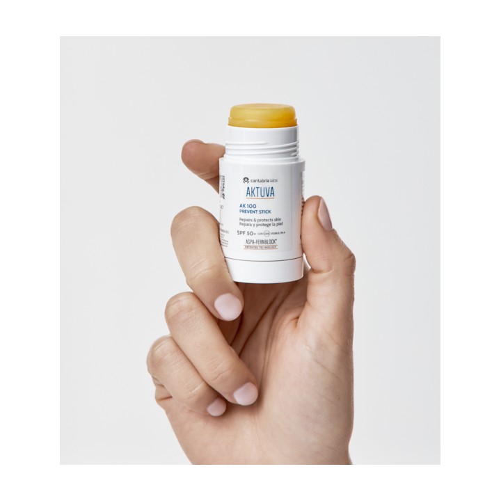 Heliocare Aktuva AK100 Stick Solar SPF 50+ 15 g Heliocare | Labios y rostro