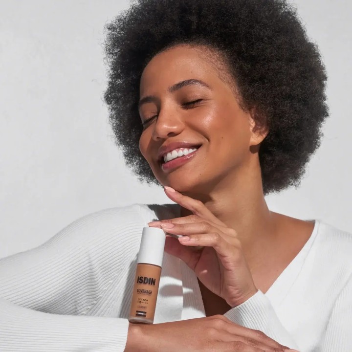 ISDIN Coverage SPF50+ 5.0 Bronze: maquillaje con protección solar para piel Morena